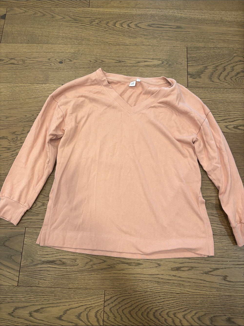 Gap Women's Soft V-Neck Long Sleeve sweatshirt Peach Pink large